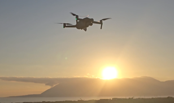 Dron en vuelo para fotogrametría